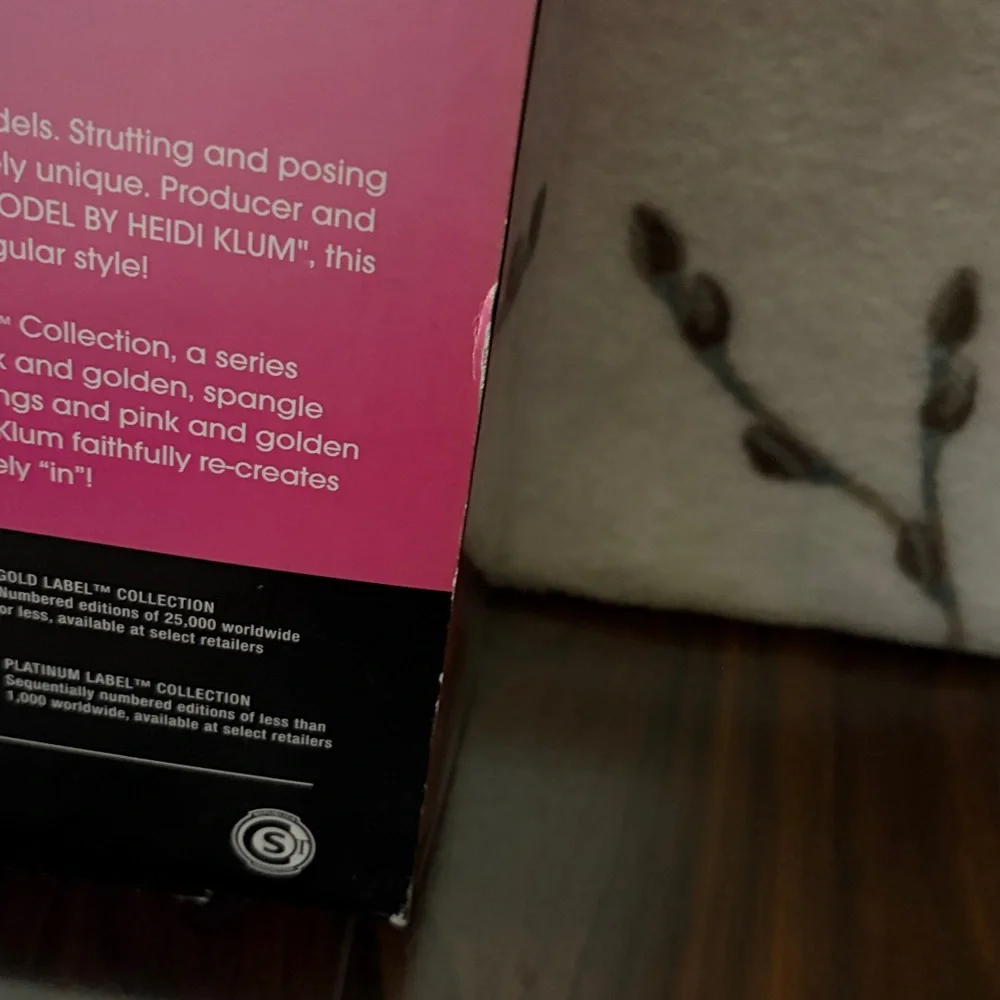 Heidi Klum Blonde Ambition Barbie 2009 - Picture 12 of 15
